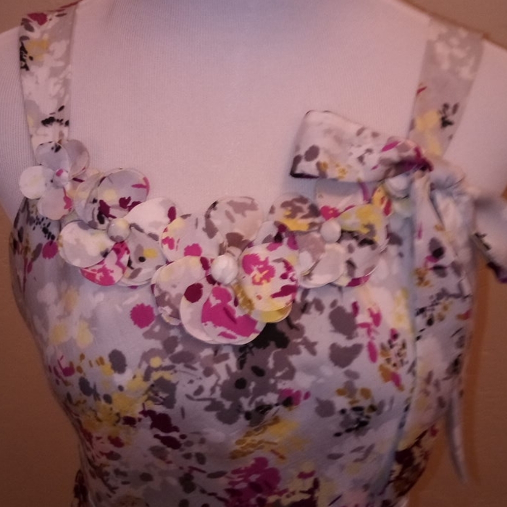Sleeveless print dress